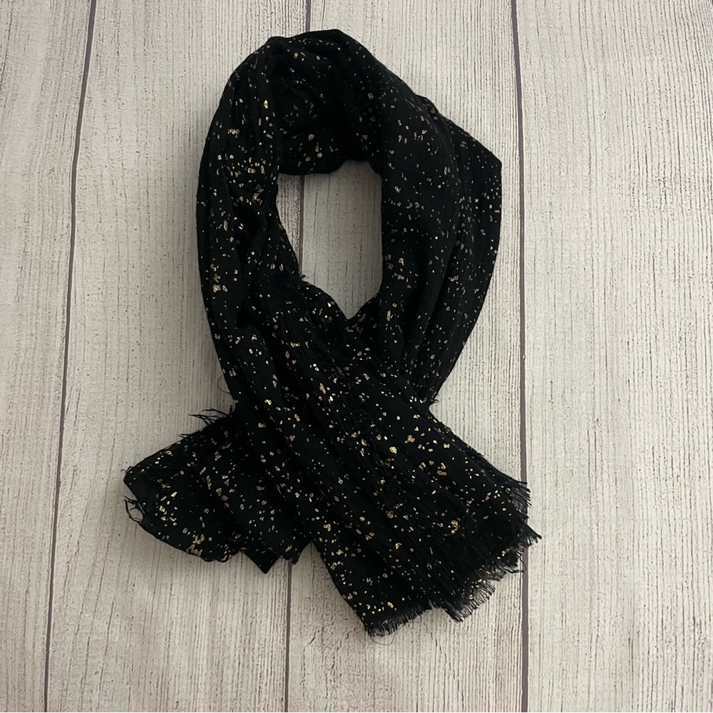 WOMEN’S Black and Gold Women's Scarf 72 x 30 Like New